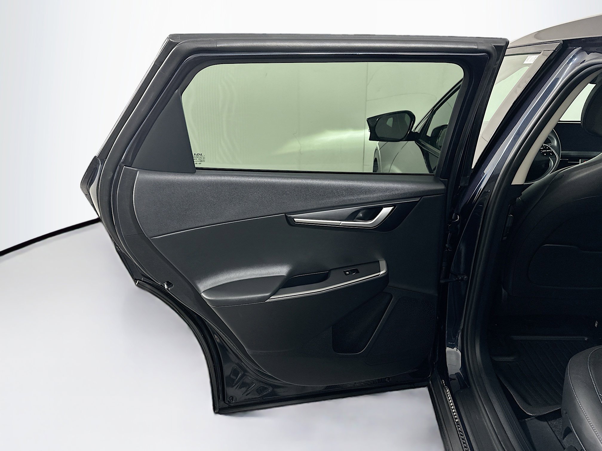 Used 2023 Kia EV6 Light image 26