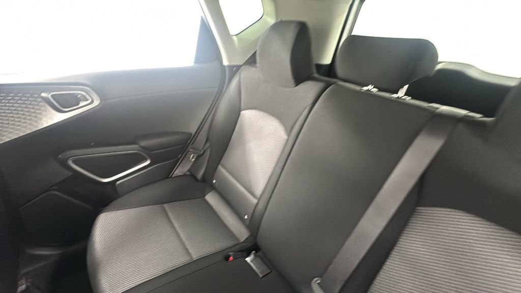 New 2025 Kia Soul LX image 14