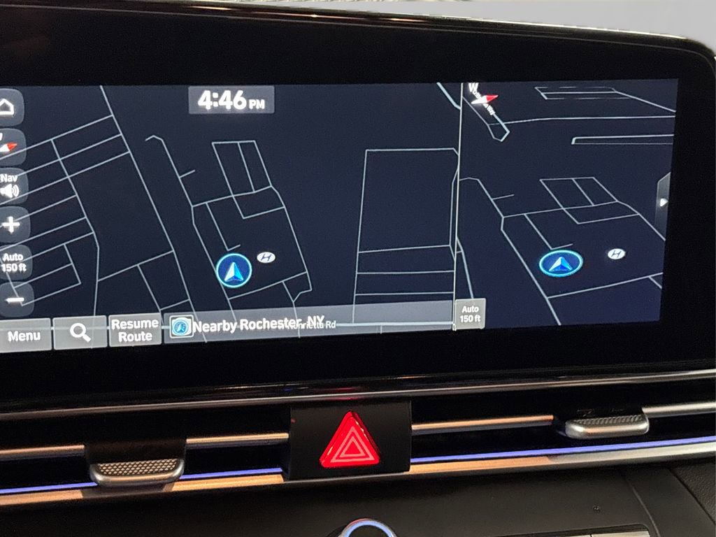 Certified 2025 Hyundai Elantra SEL image 33