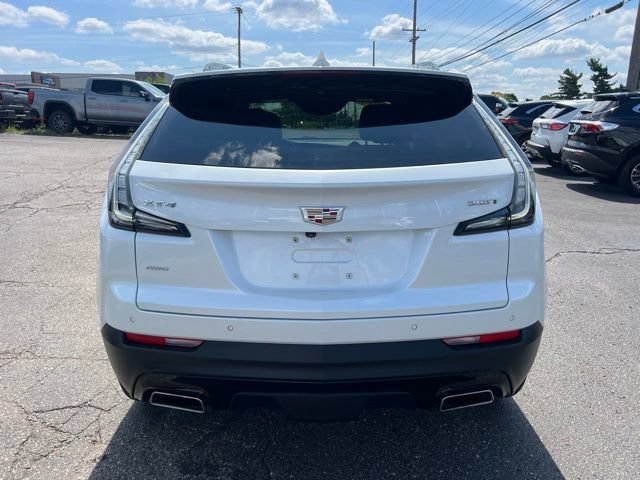 Used 2023 Cadillac XT4 Sport w/ Cold Weather Package AWD/4WD image 8