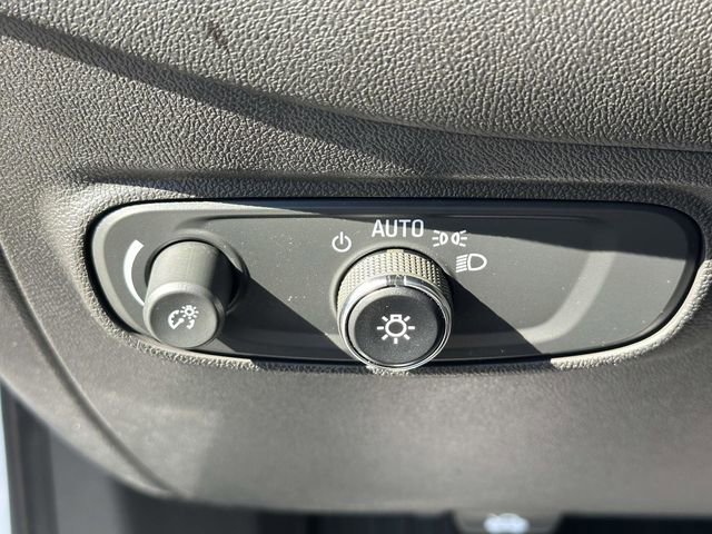 Used 2020 Chevrolet Equinox LT image 14