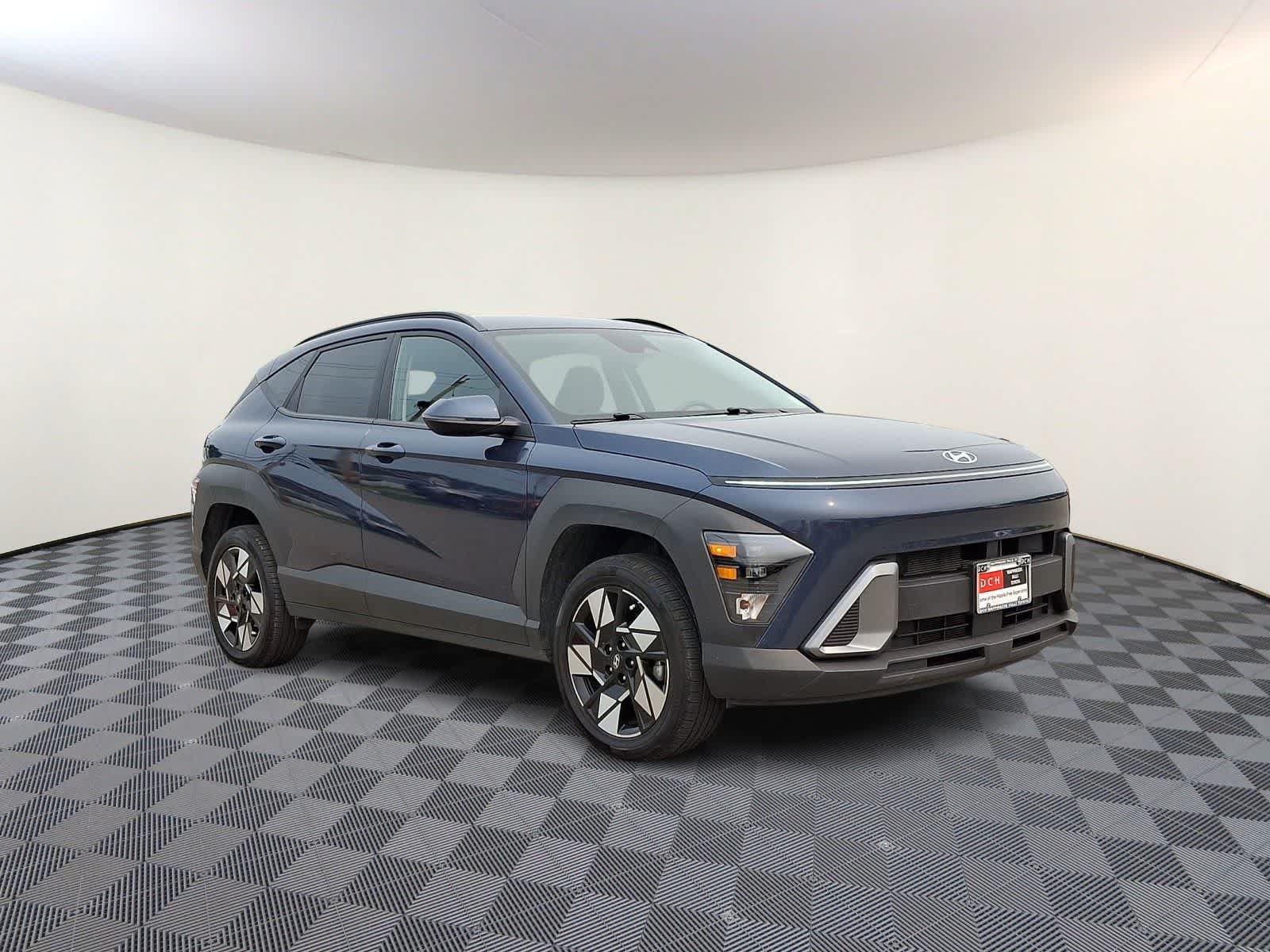Used 2025 Hyundai Kona SEL AWD/4WD image 4