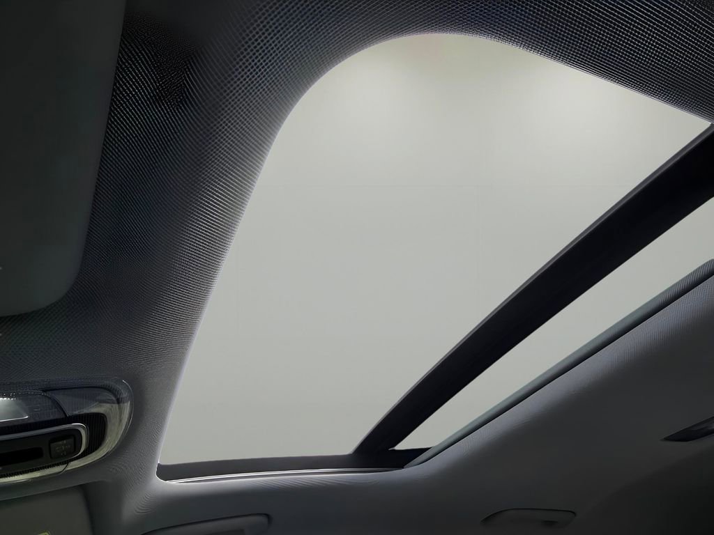 Used 2024 Hyundai Kona Limited image 23