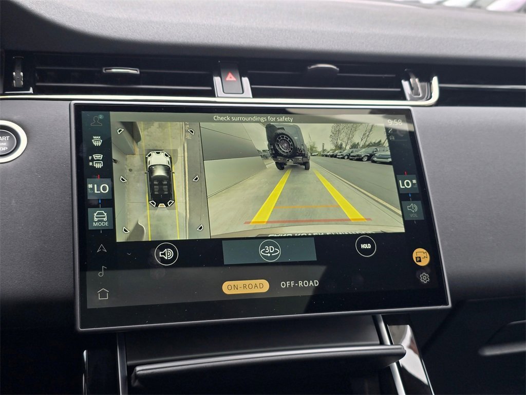 Used 2024 Land Rover Range Rover Evoque Dynamic SE image 13