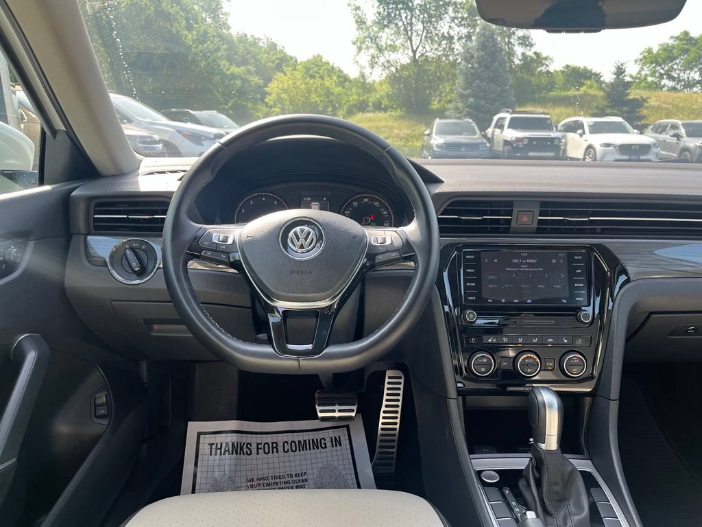 Certified 2020 Volkswagen Passat 2.0T R-Line FWD image 20