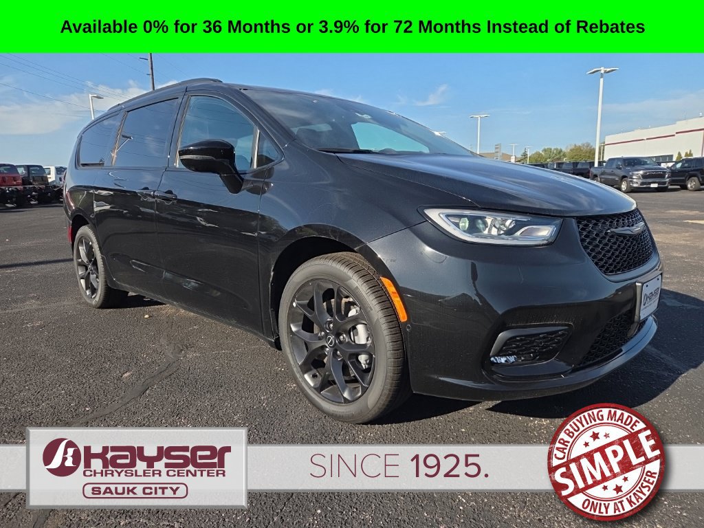 New 2026 Chrysler Pacifica Select w/ S Appearance Package