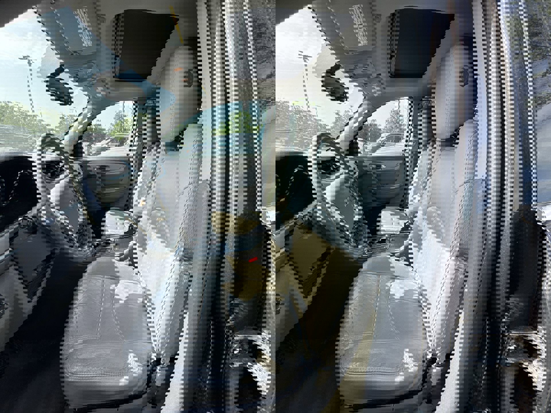 Used 2015 Chevrolet Traverse LT AWD/4WD image 3