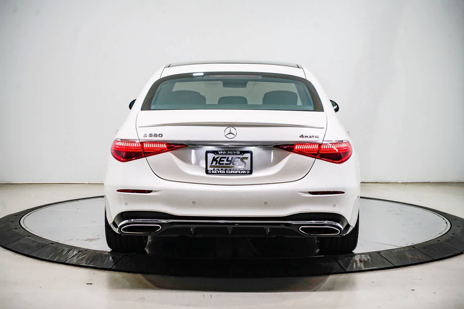 Certified 2022 Mercedes-Benz S 580 4MATIC Sedan image 3