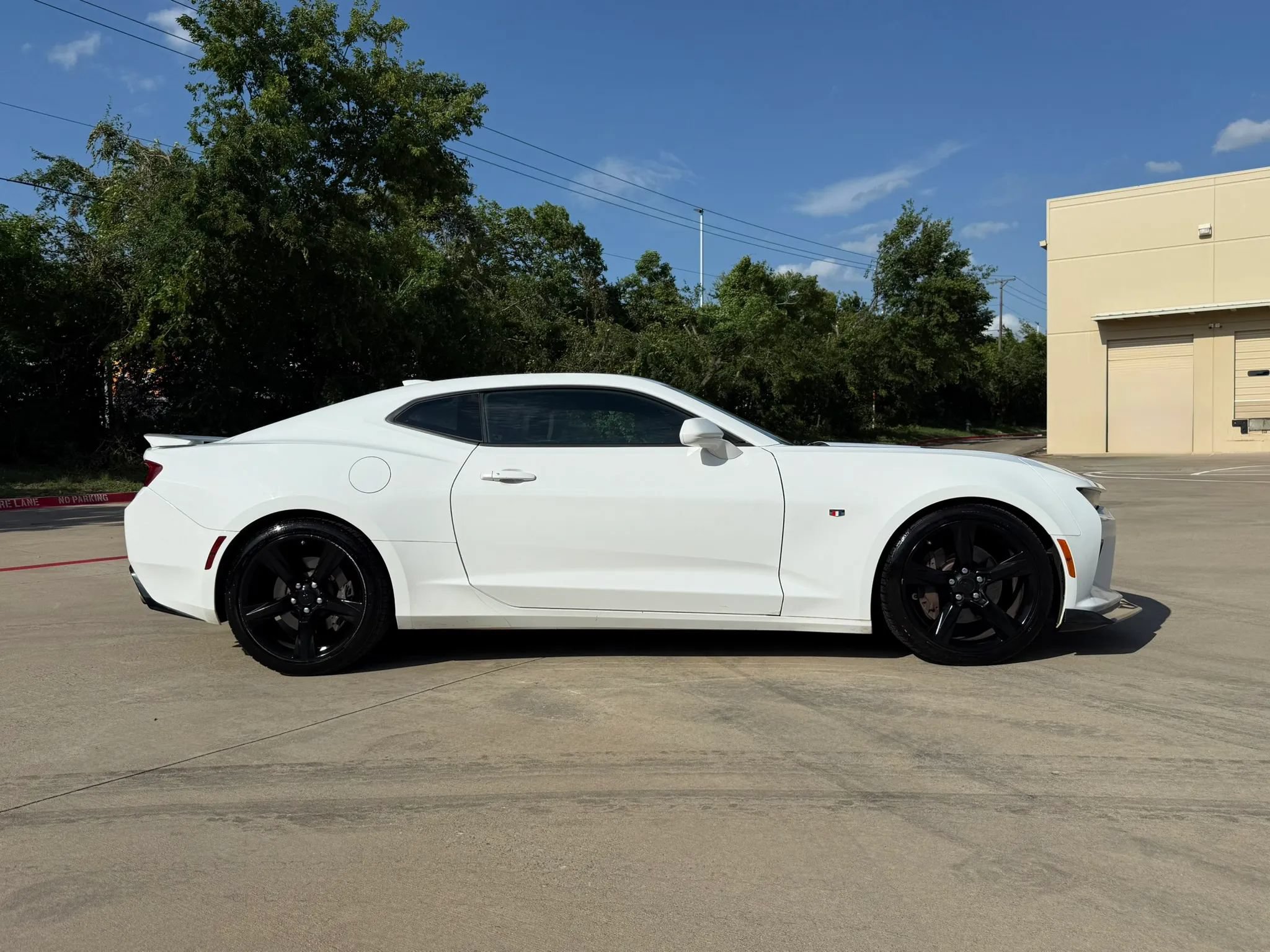 Used 2017 Chevrolet Camaro SS RWD image 6