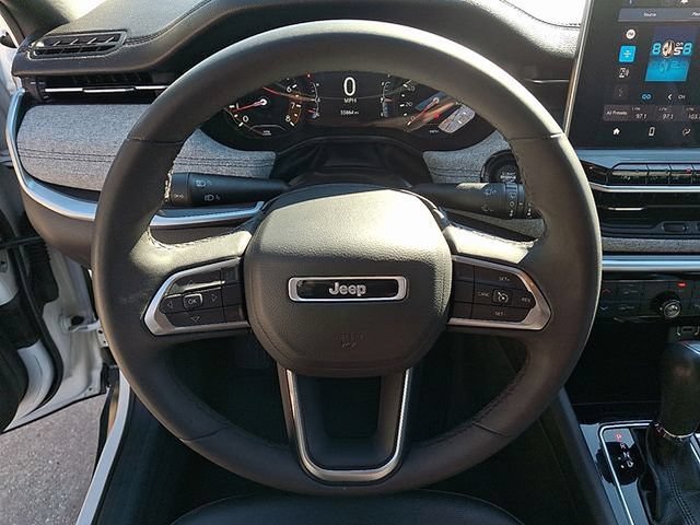 Used 2024 Jeep Compass Latitude image 18
