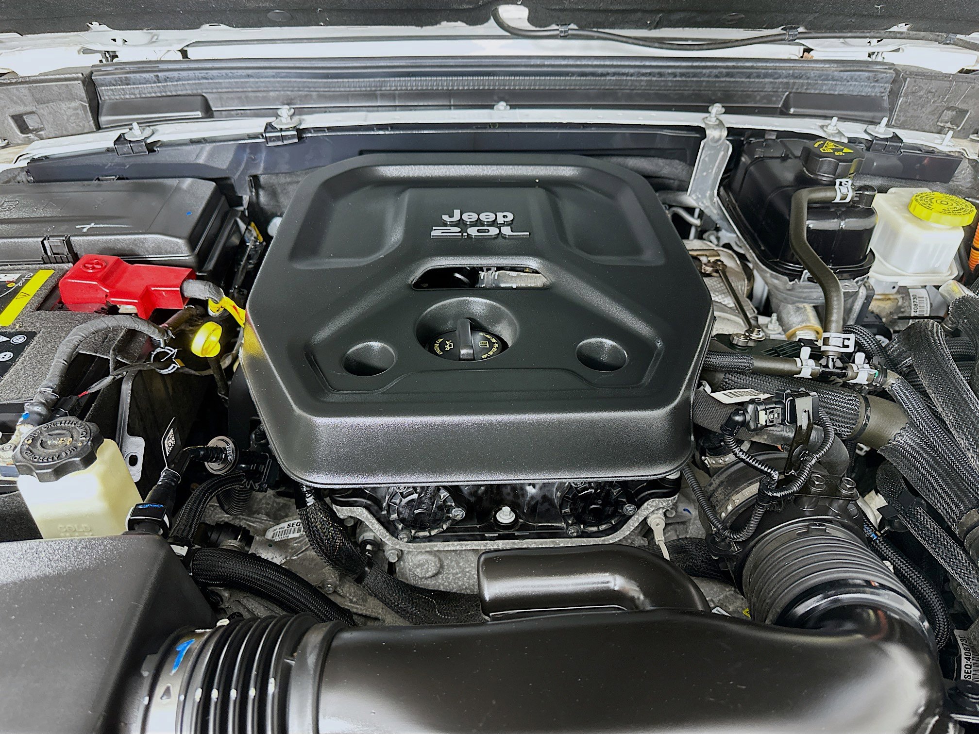 Used 2022 Jeep Wrangler Sahara w/ Cold Weather Group image 32