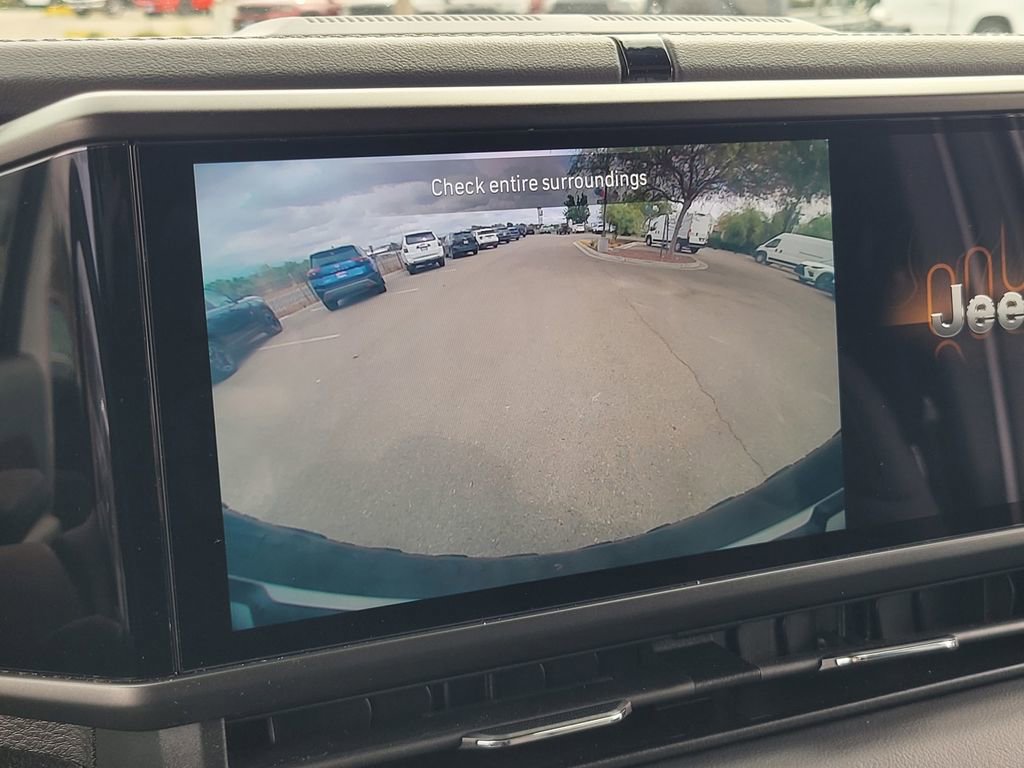 Used 2024 Jeep Wrangler Unlimited Rubicon image 21