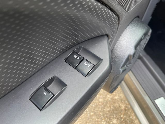 Used 2005 Ford Mustang GT Premium RWD image 11
