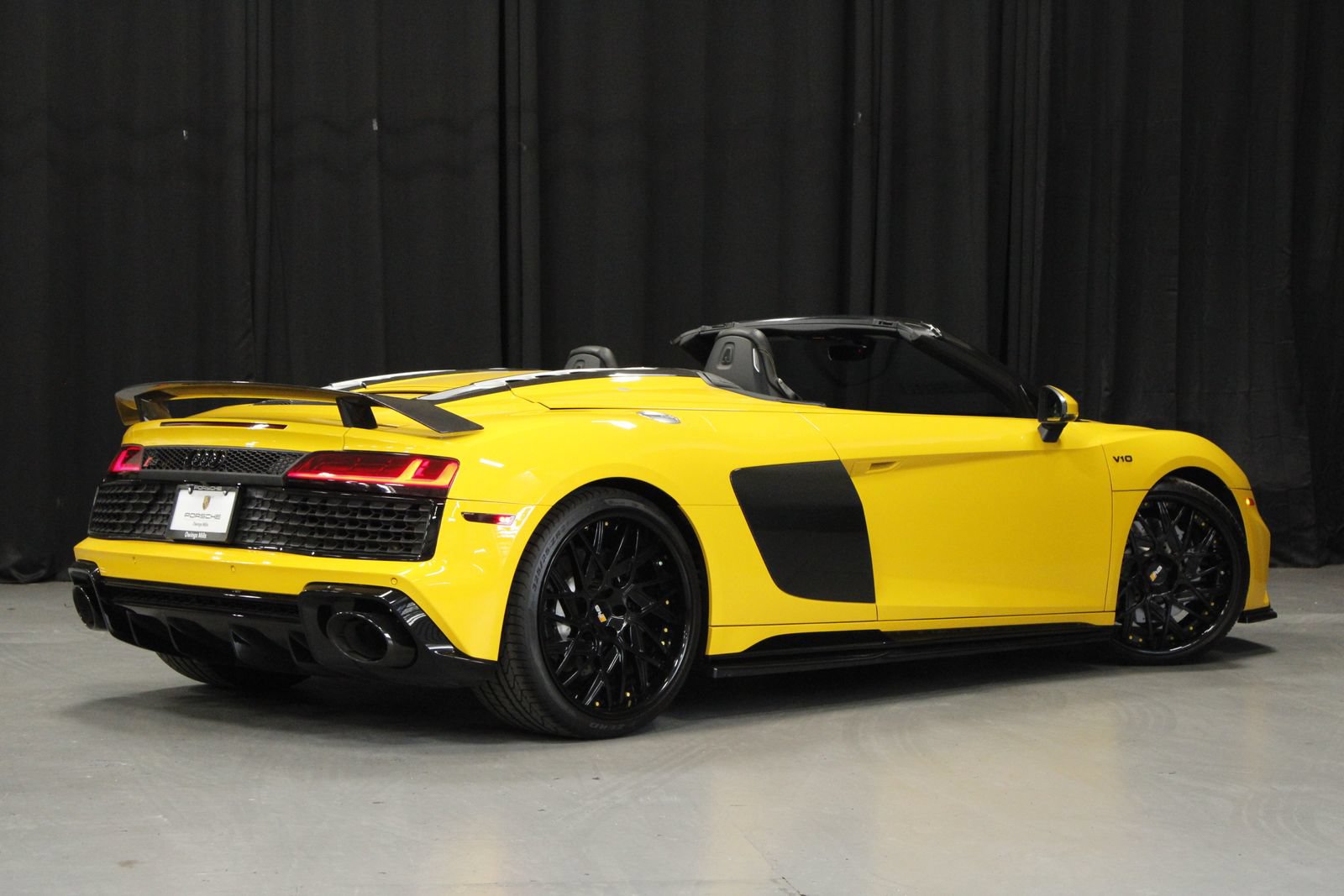 Used 2022 Audi R8 V10 RWD image 5