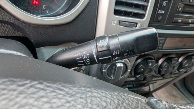 Used 2004 Toyota 4Runner Limited image 27