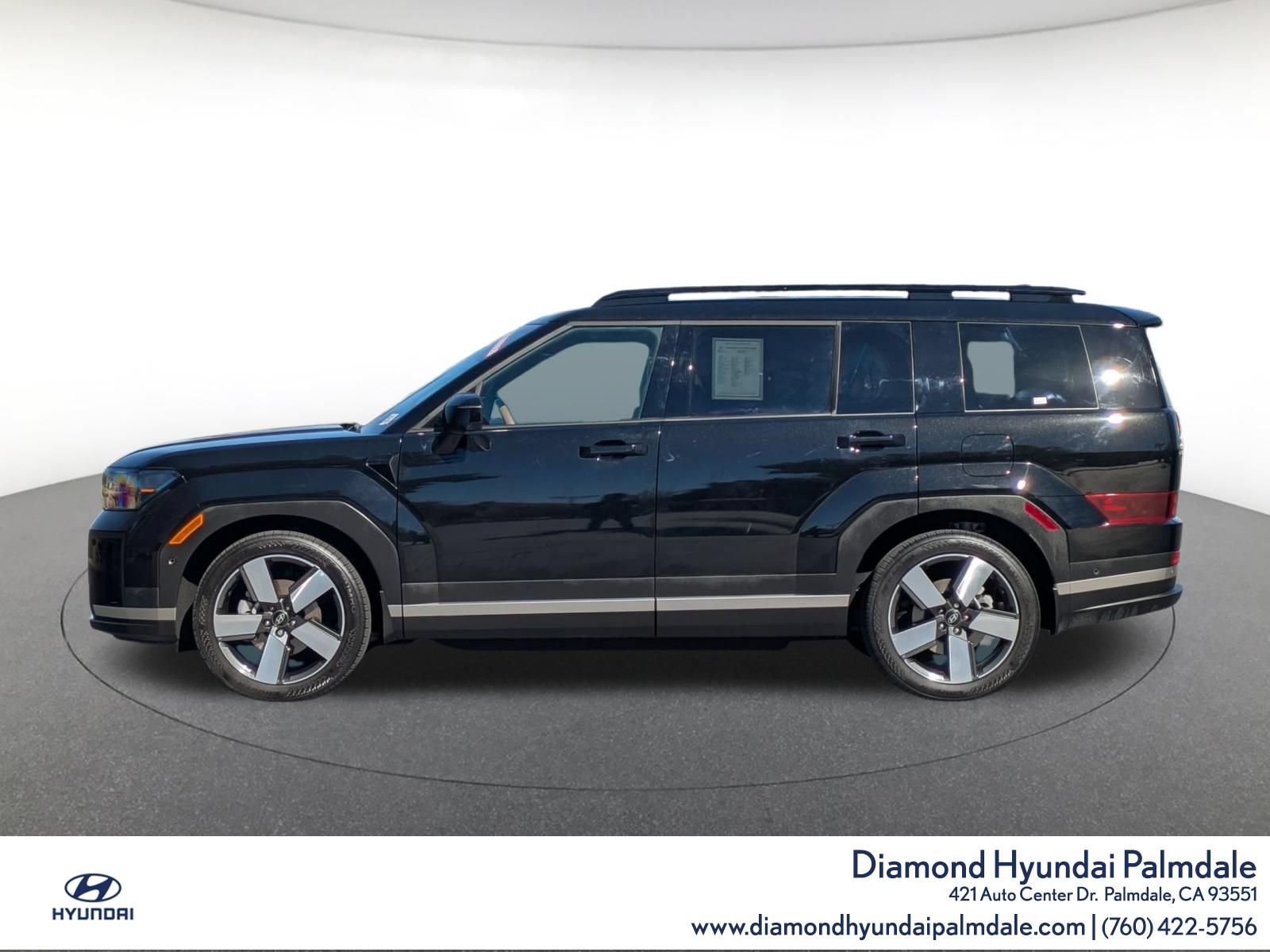 Certified 2024 Hyundai Santa Fe Limited FWD image 4