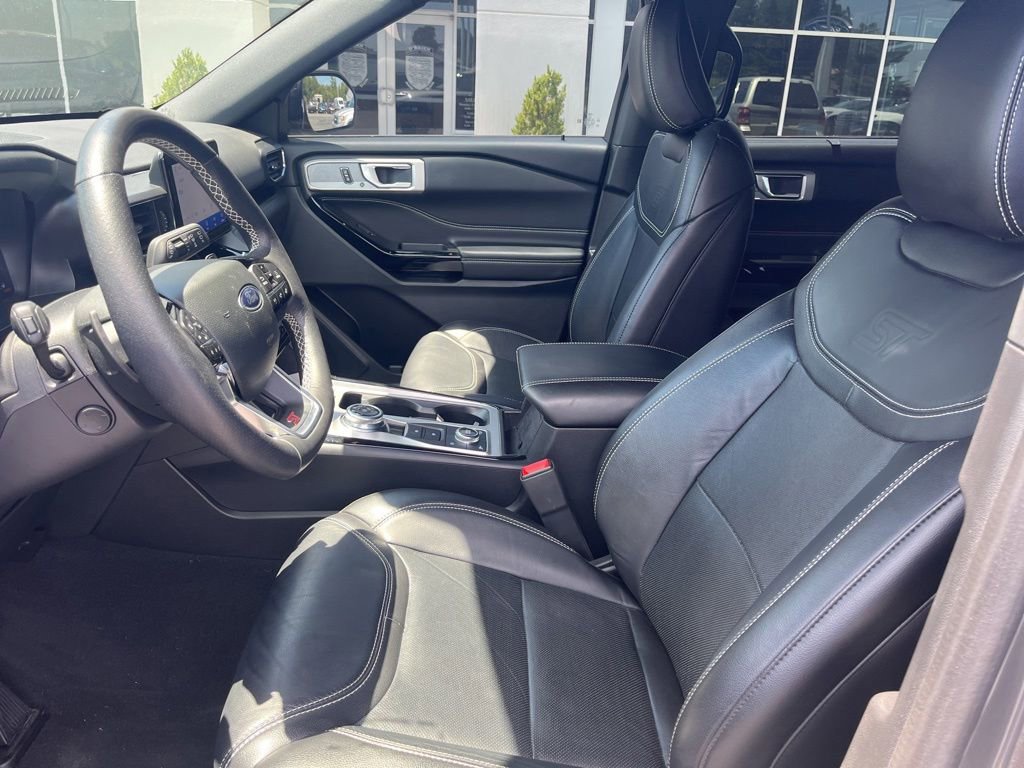 Used 2023 Ford Explorer ST w/ Equipment Group 401A AWD/4WD image 9
