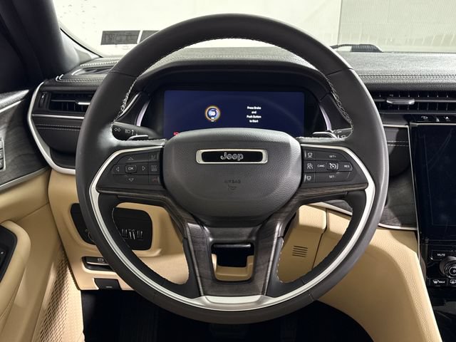 Used 2023 Jeep Grand Cherokee L Limited AWD/4WD image 26