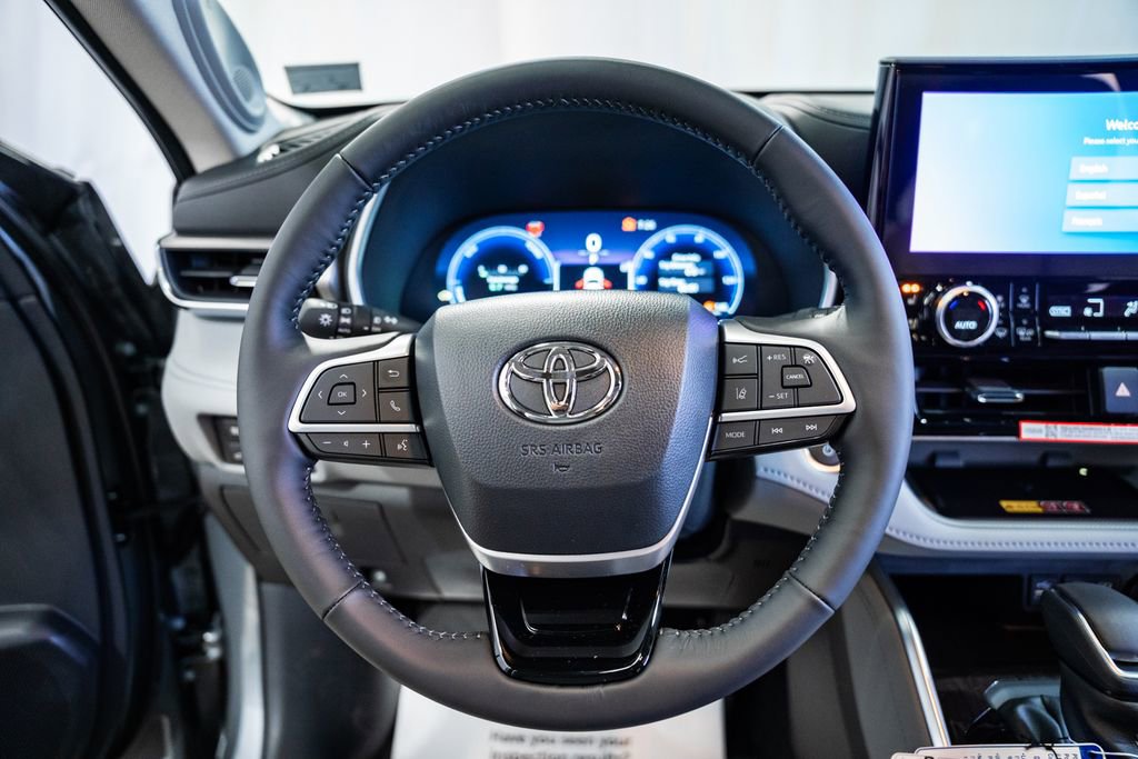 New 2026 Toyota Highlander Limited image 34