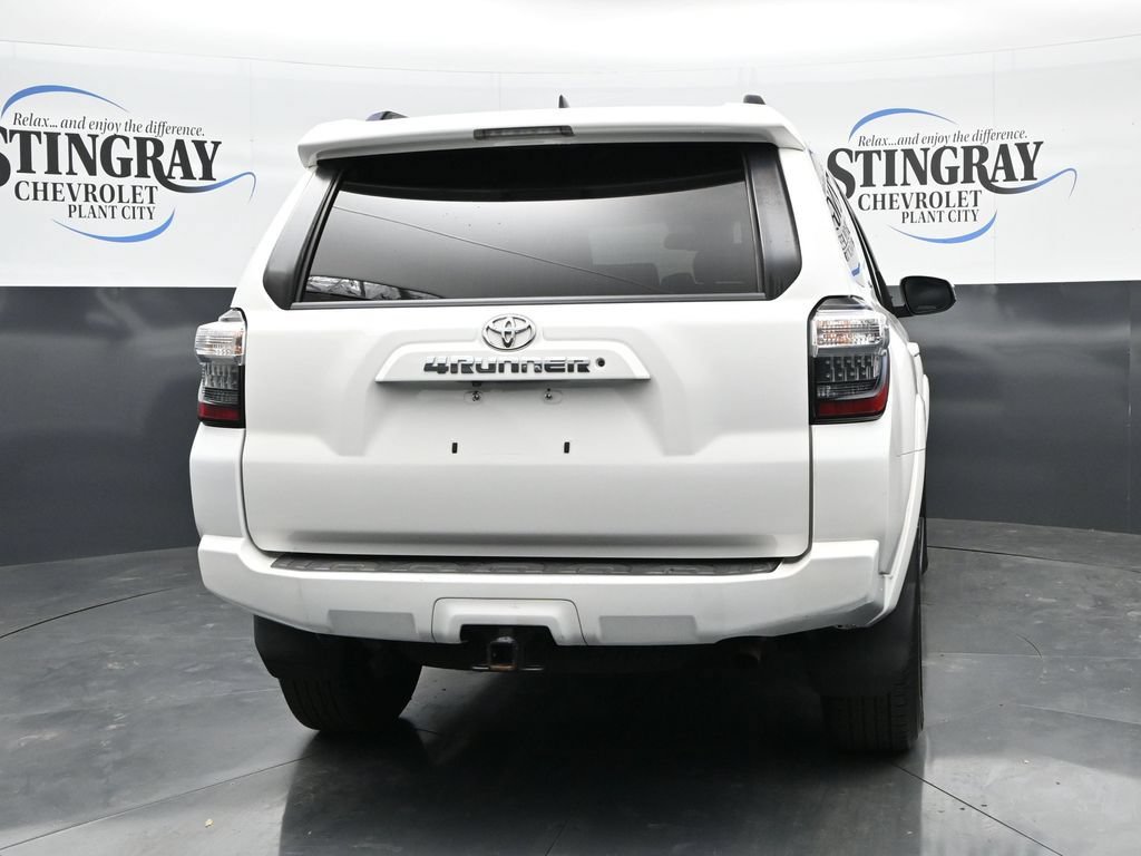 Used 2020 Toyota 4Runner SR5 AWD/4WD image 6