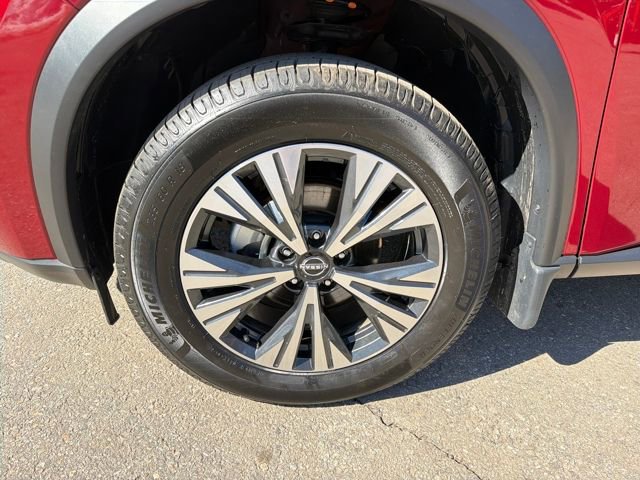 Used 2023 Nissan Rogue SV image 24