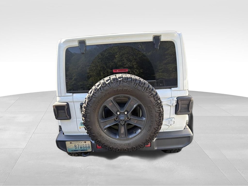 Used 2022 Jeep Wrangler Unlimited Sahara AWD/4WD image 24