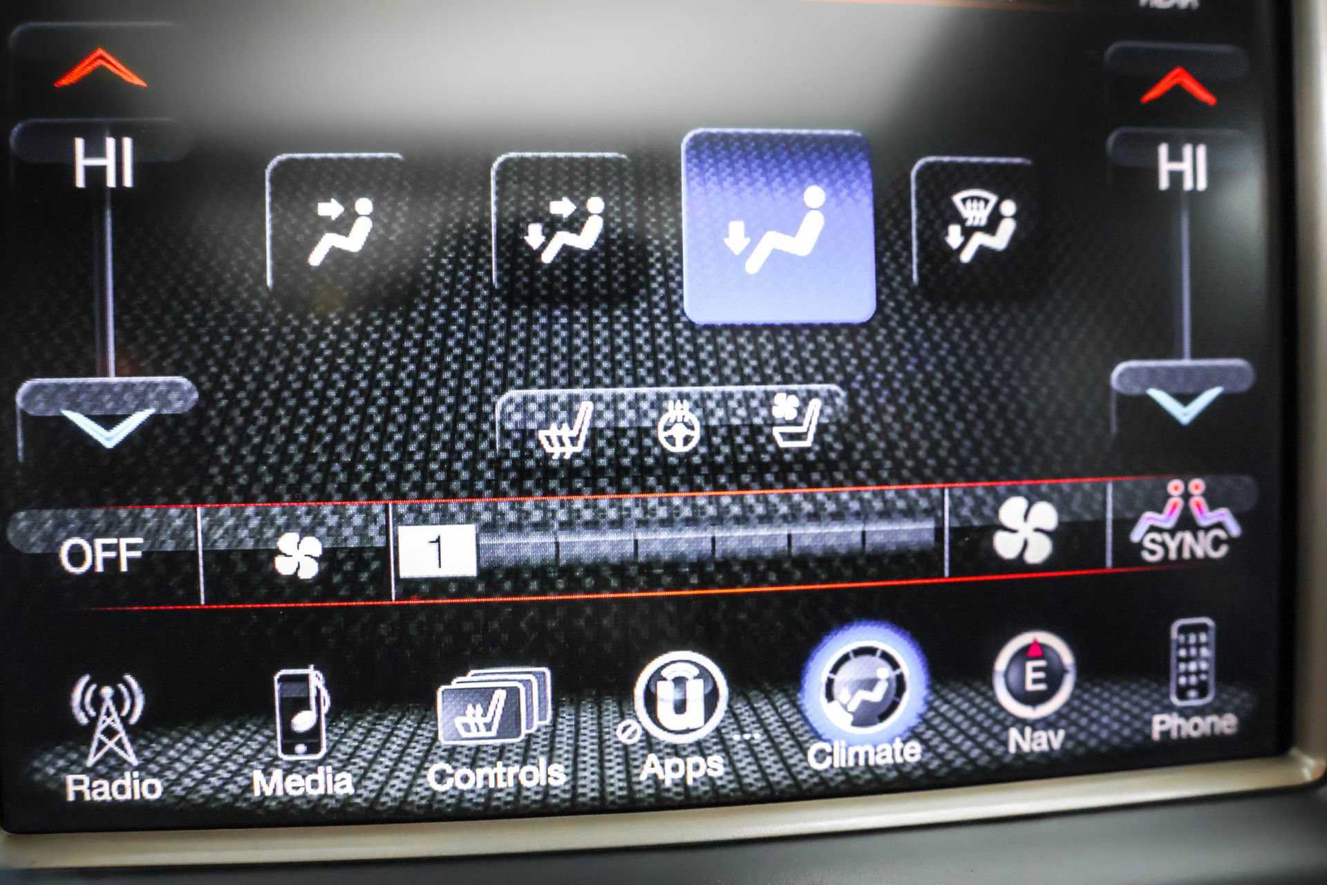 Used 2015 Jeep Grand Cherokee Overland w/ Advanced Technology Group image 12