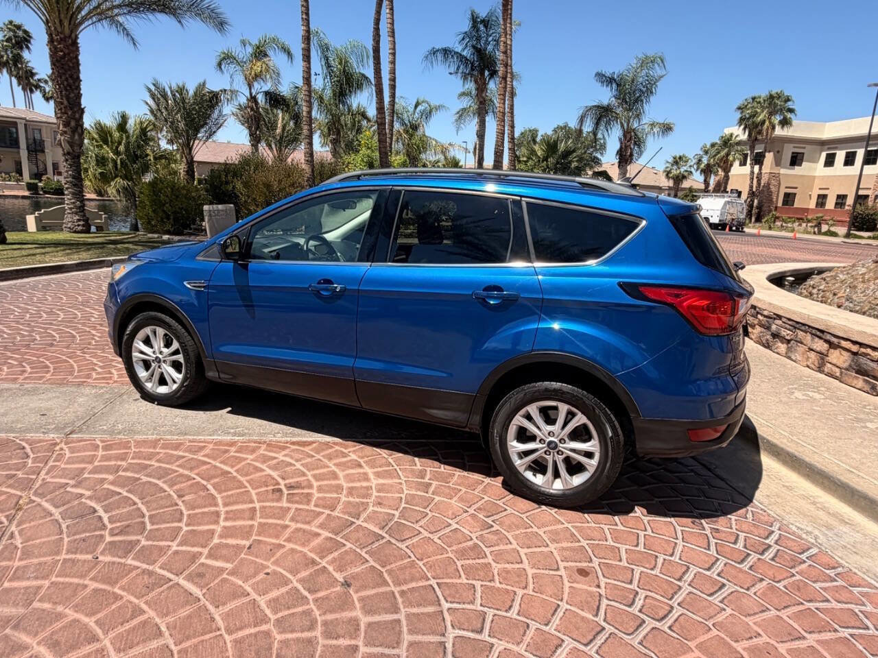 Used 2019 Ford Escape SEL FWD image 39