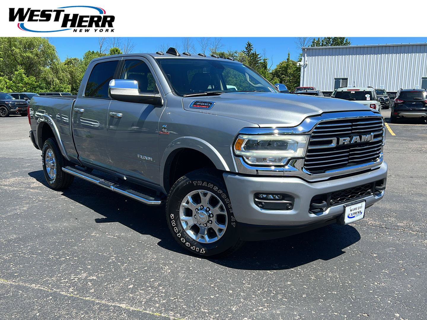 Used 2022 RAM 3500 Laramie AWD/4WD image 1