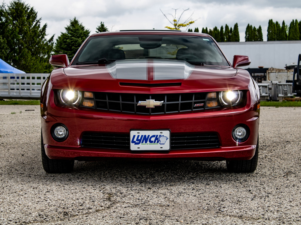 Used 2010 Chevrolet Camaro SS w/ RS Package RWD image 5