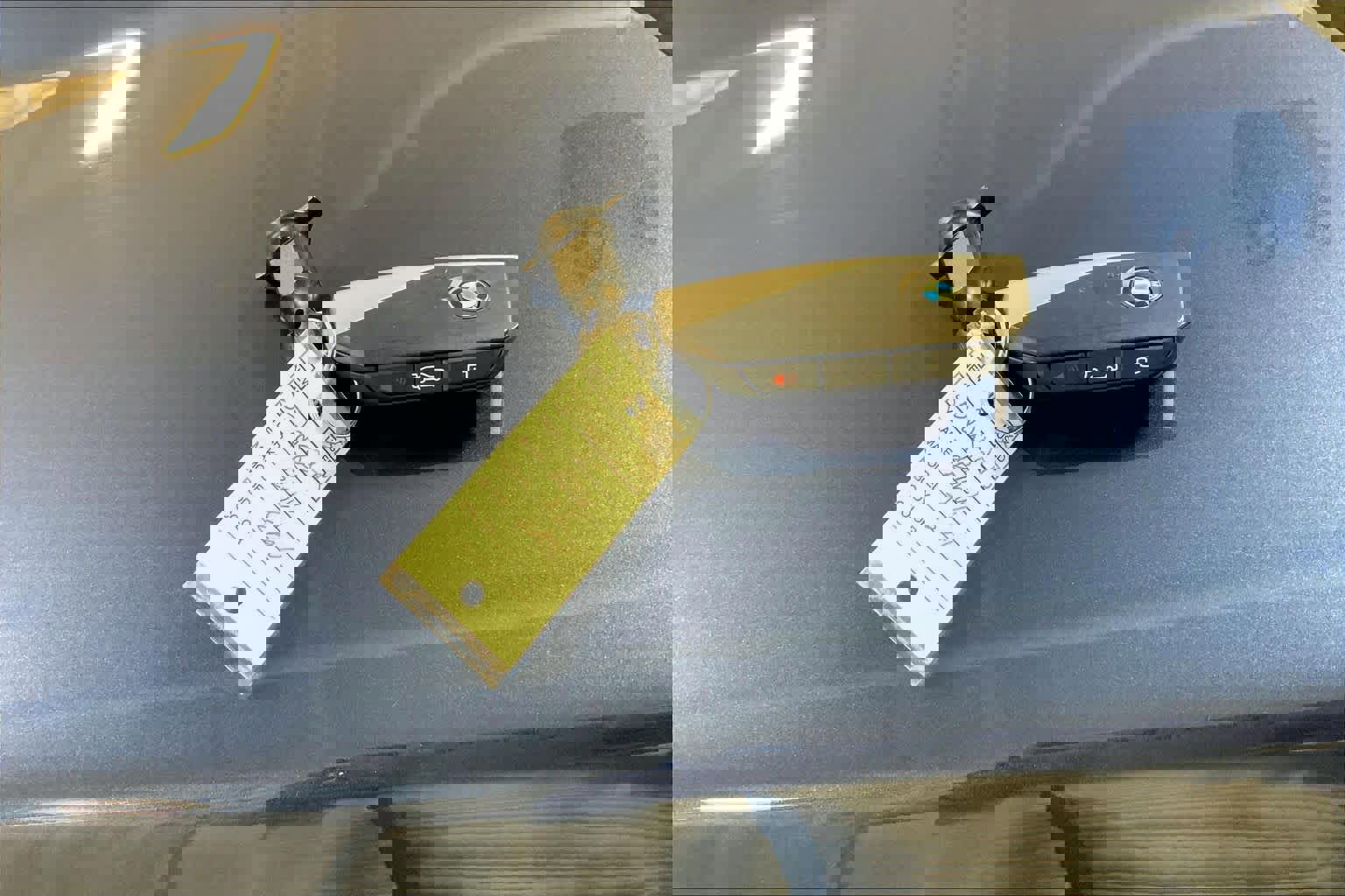 Used 2025 BMW X1 xDrive28i image 15