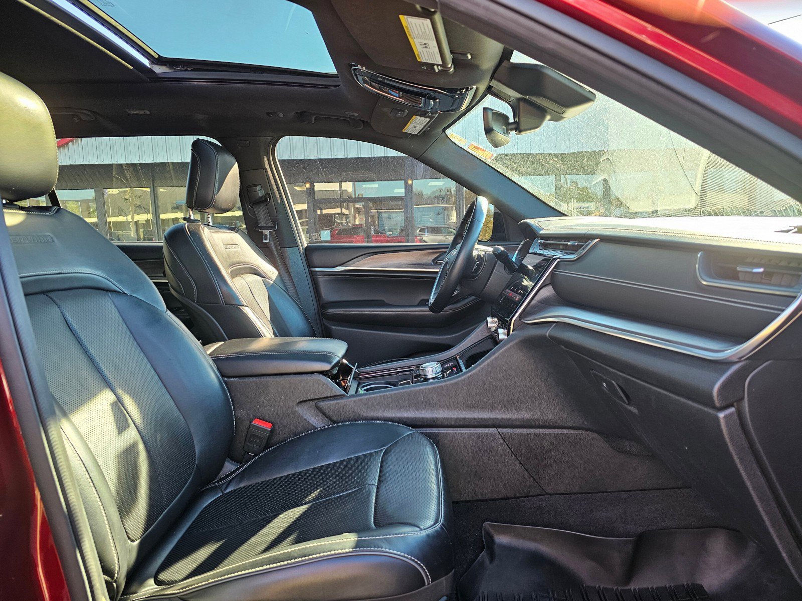 Used 2021 Jeep Grand Cherokee L Overland w/ MOPAR Finishing Package image 13