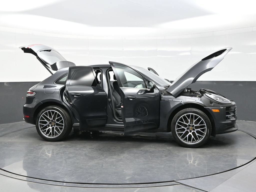 Used 2020 Porsche Macan AWD/4WD image 45