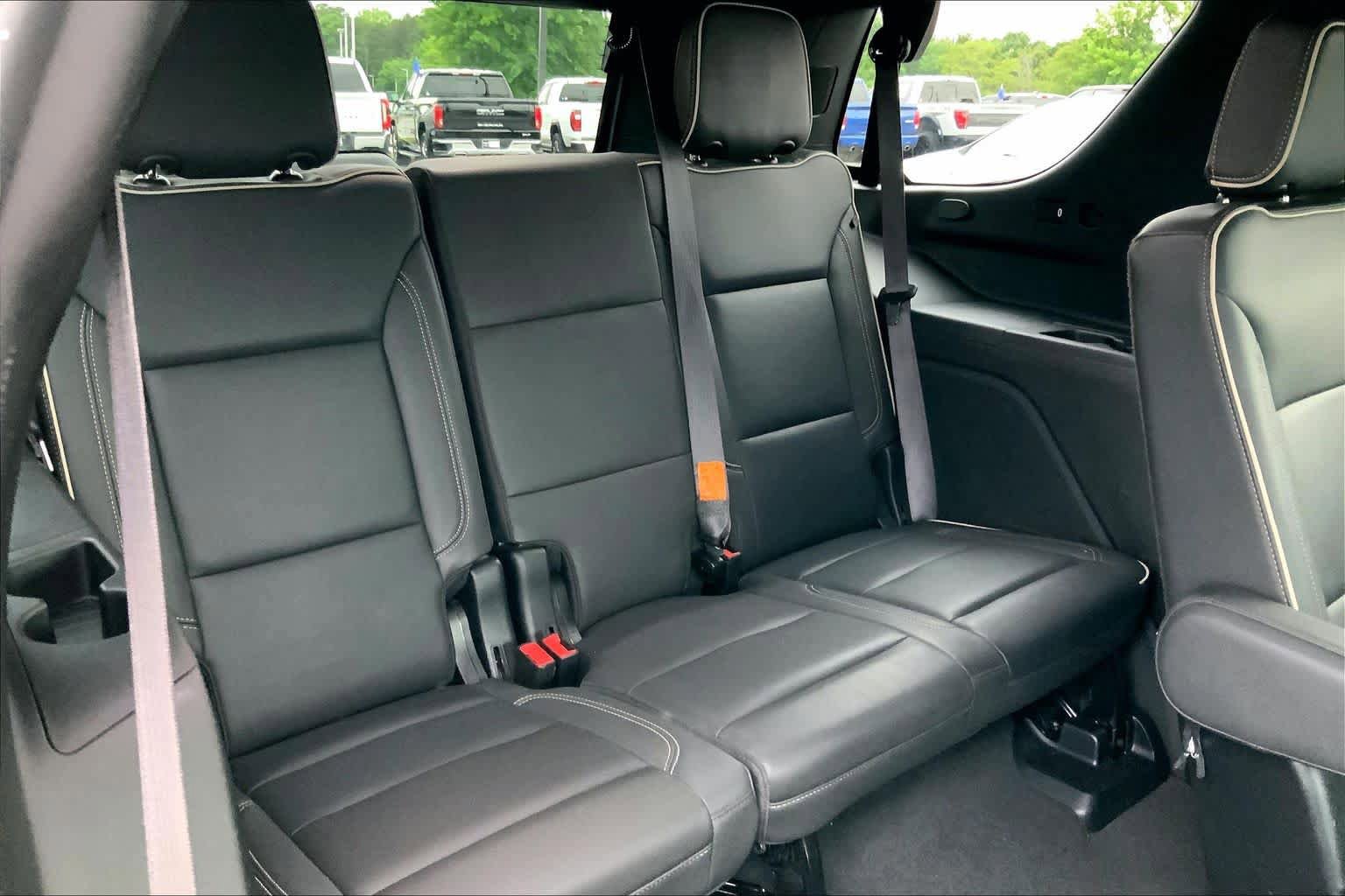 Used 2024 Chevrolet Tahoe Premier RWD image 18