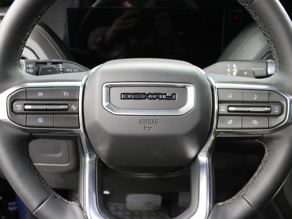 Used 2026 GMC Yukon Denali w/ Sun & Power Step Package AWD/4WD image 64