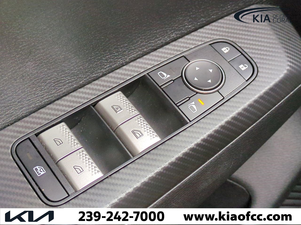 Used 2024 Mitsubishi Outlander ES image 22