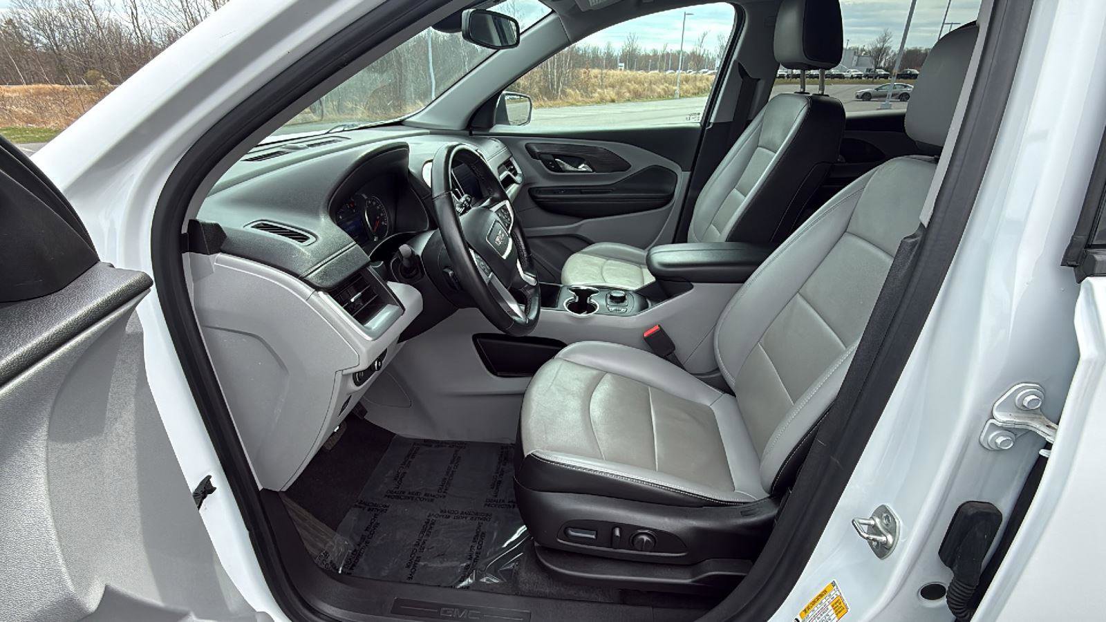 Used 2024 GMC Terrain SLT FWD image 24
