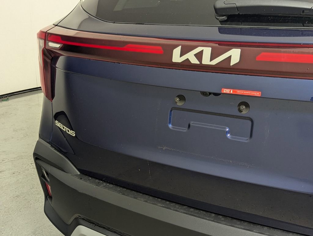 New 2026 Kia Seltos LX image 8