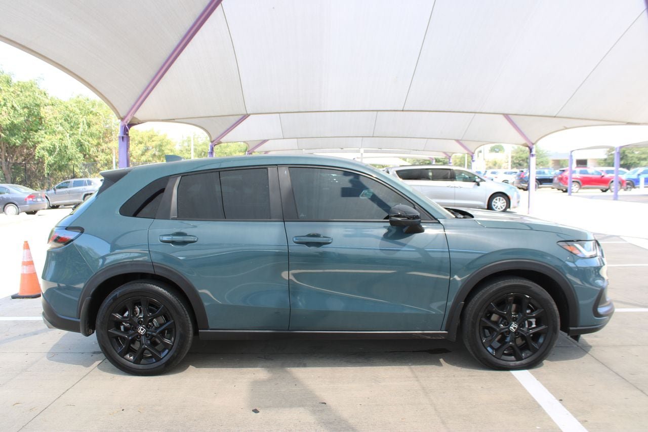 Used 2025 Honda HR-V Sport image 7