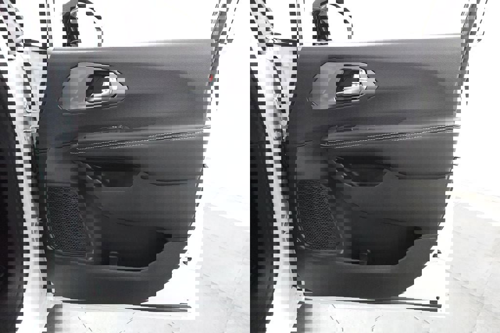 New 2026 Chrysler Voyager LX image 16