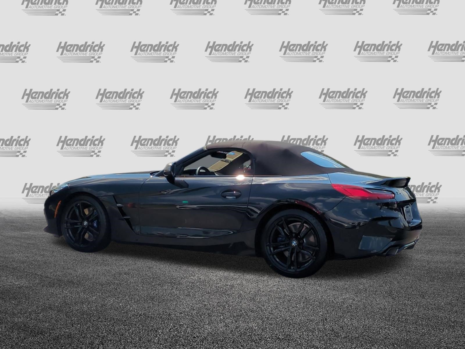 Used 2022 BMW Z4 M40i w/ Premium Package RWD image 8