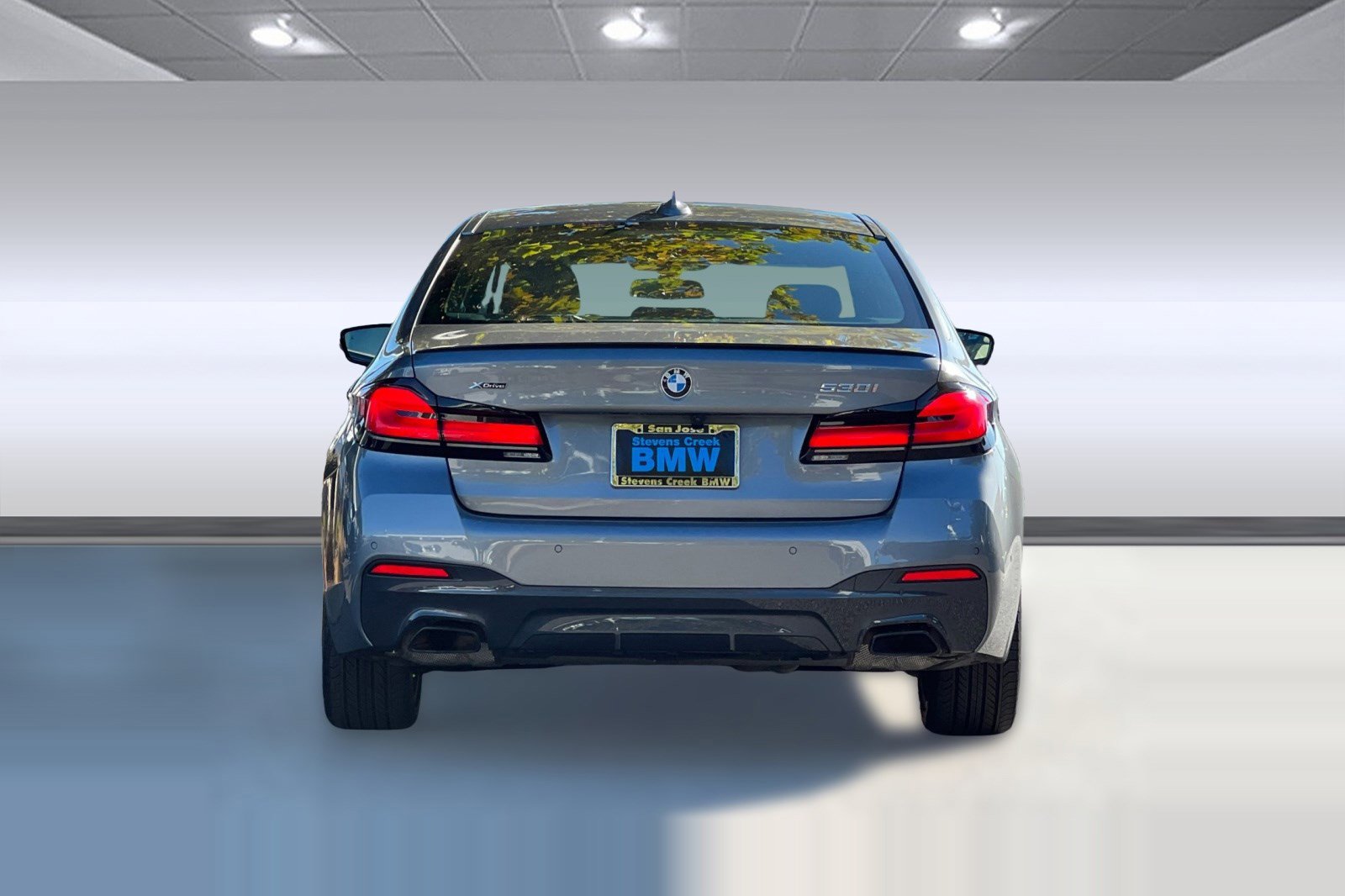 Certified 2023 BMW 530i xDrive w/ Executive Package image 9