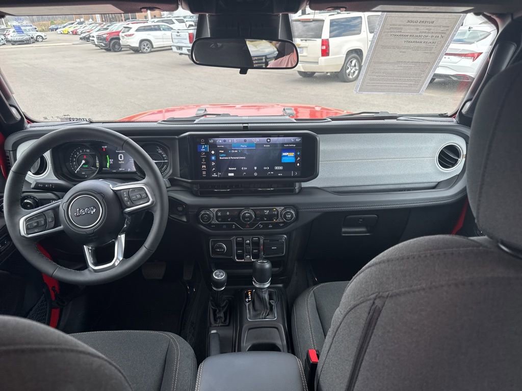 Used 2025 Jeep Wrangler Unlimited Sahara w/ Safety Group image 12