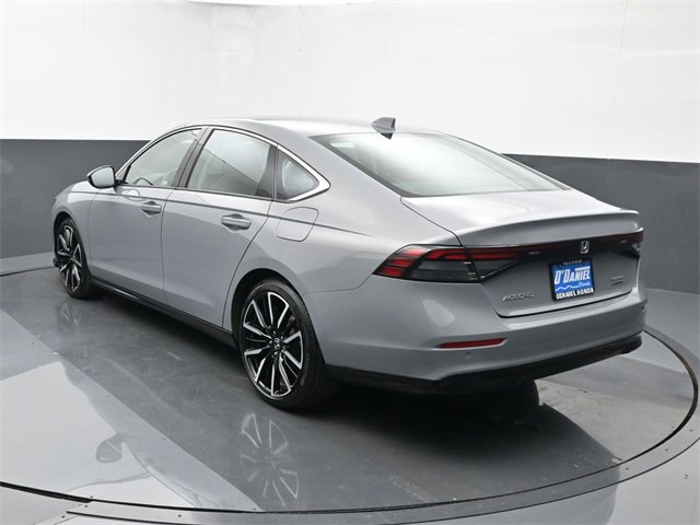 Used 2024 Honda Accord Touring image 3
