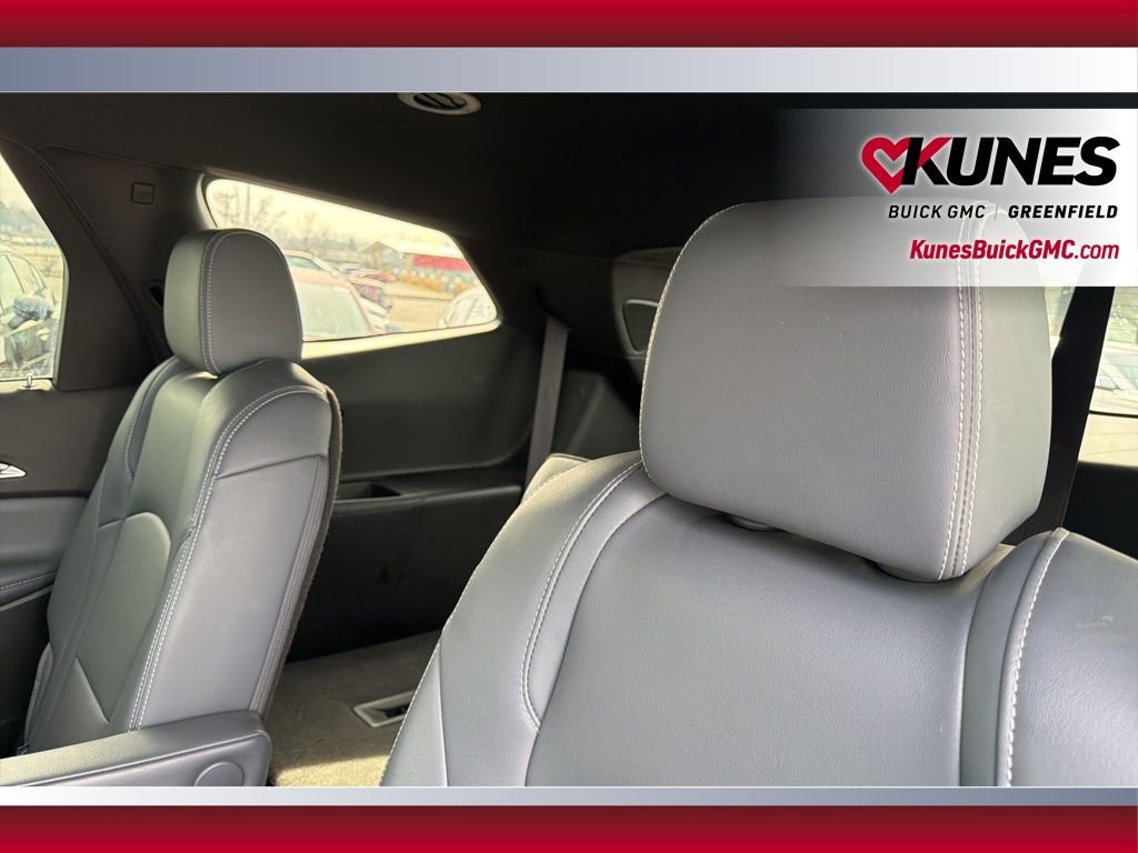 Used 2024 Buick Enclave Premium image 30