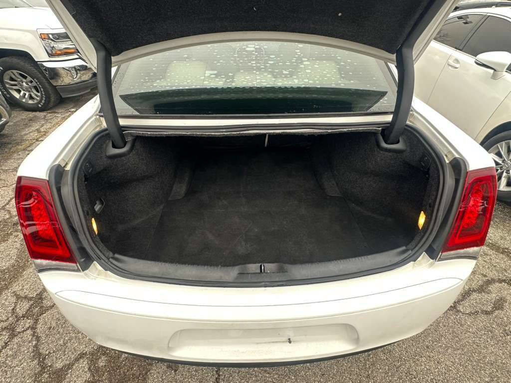 Used 2018 Chrysler 300 Touring w/ Sport Appearance Package RWD image 22