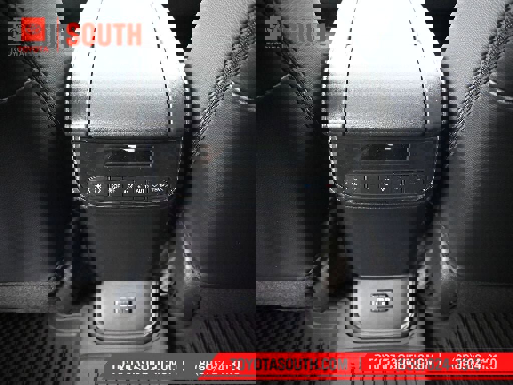 New 2026 Toyota Highlander XLE image 29