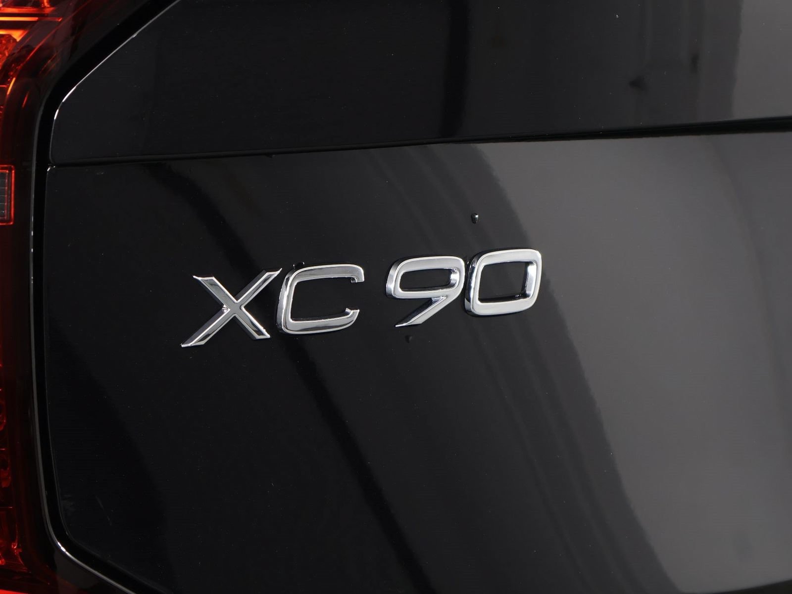 New 2026 Volvo XC90 B6 Plus w/ Protection Package AWD/4WD image 16