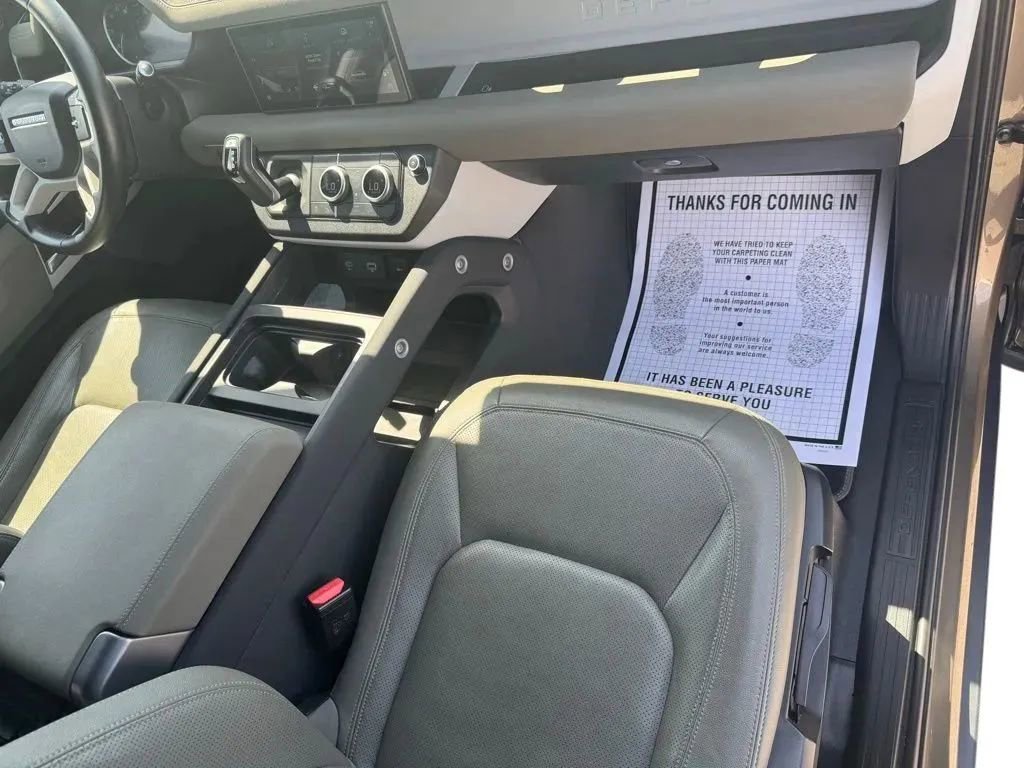 Used 2023 Land Rover Defender 110 S AWD/4WD image 14