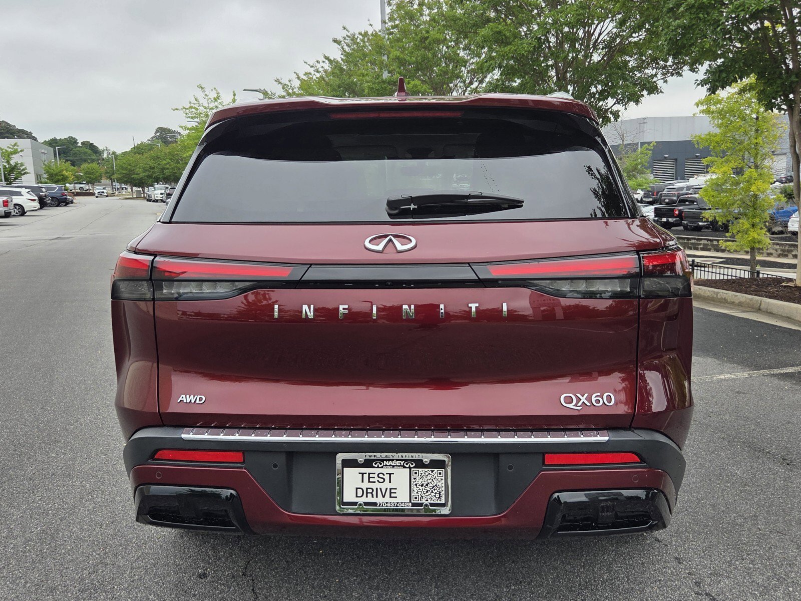 Used 2023 INFINITI QX60 Luxe w/ Cargo Package AWD/4WD image 7